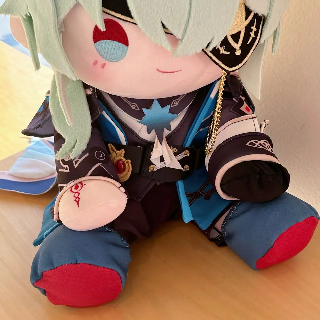 【Free Shipping】Smile House Fanart With Eye Maks Man Plushtoy Staring Eyes 40CM Plush Doll - Image 4