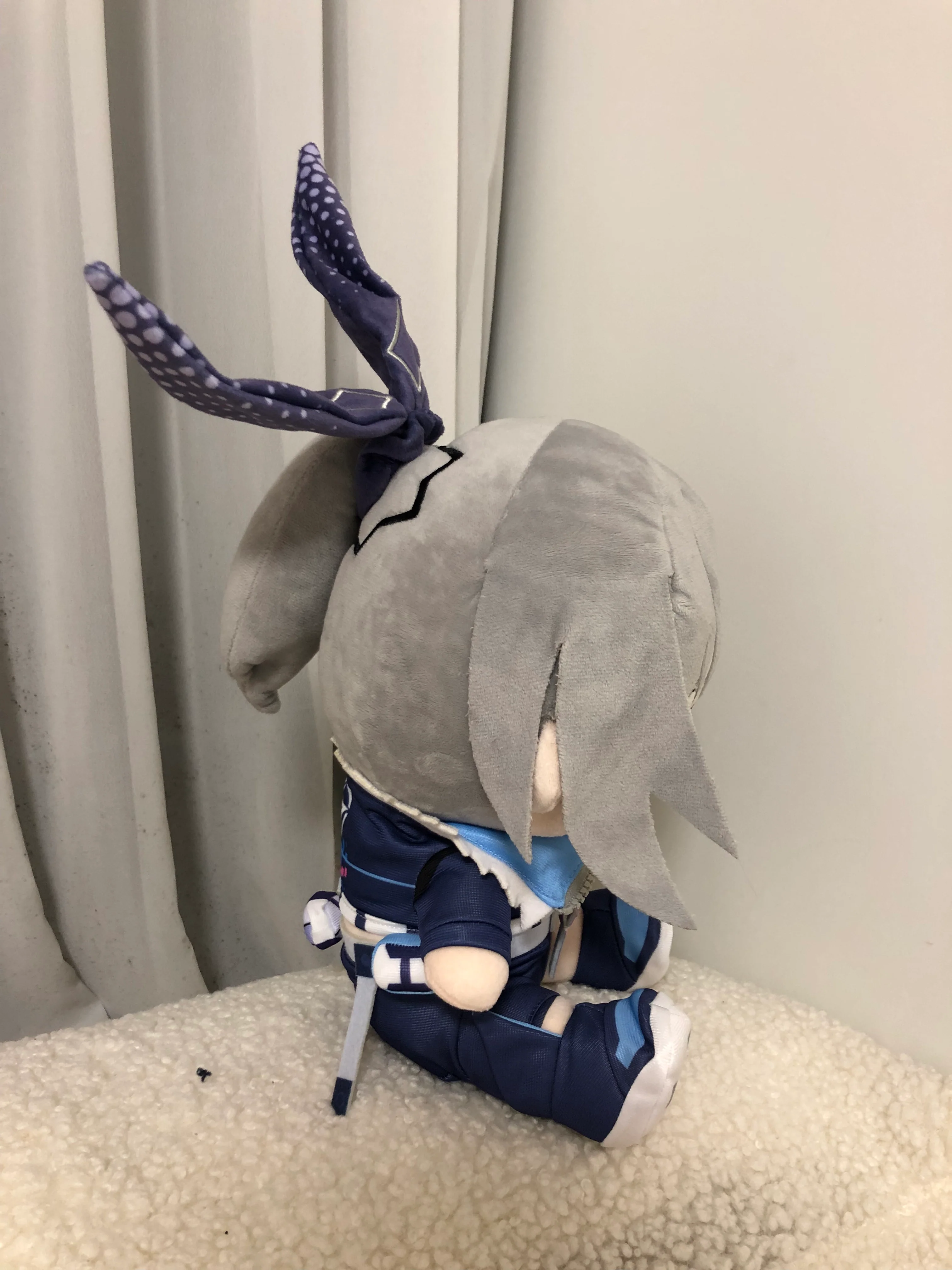 Smile House Fanart Grey Hair Plushies Wolf 30CM Plush Doll - Image 3