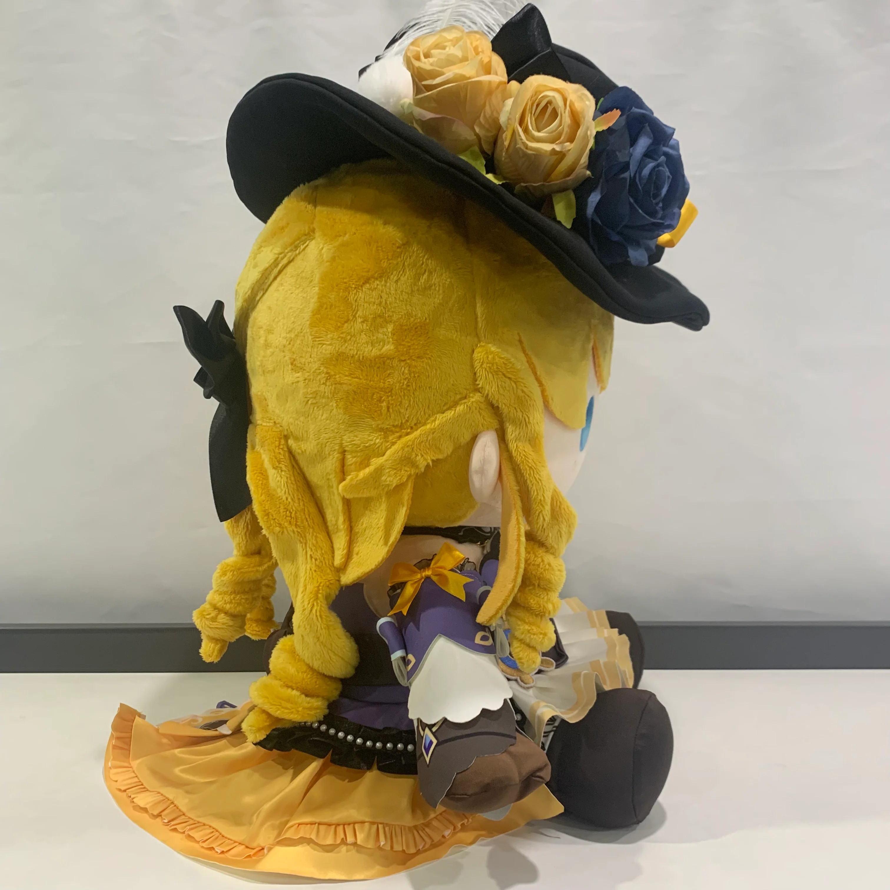 Smile House Fanart Plushtoy With Big Hat Yellow Curly Hair 40CM Staring Eyes Plush Doll - Image 3